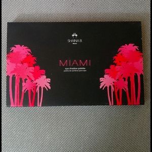 Eyeshadow Palette